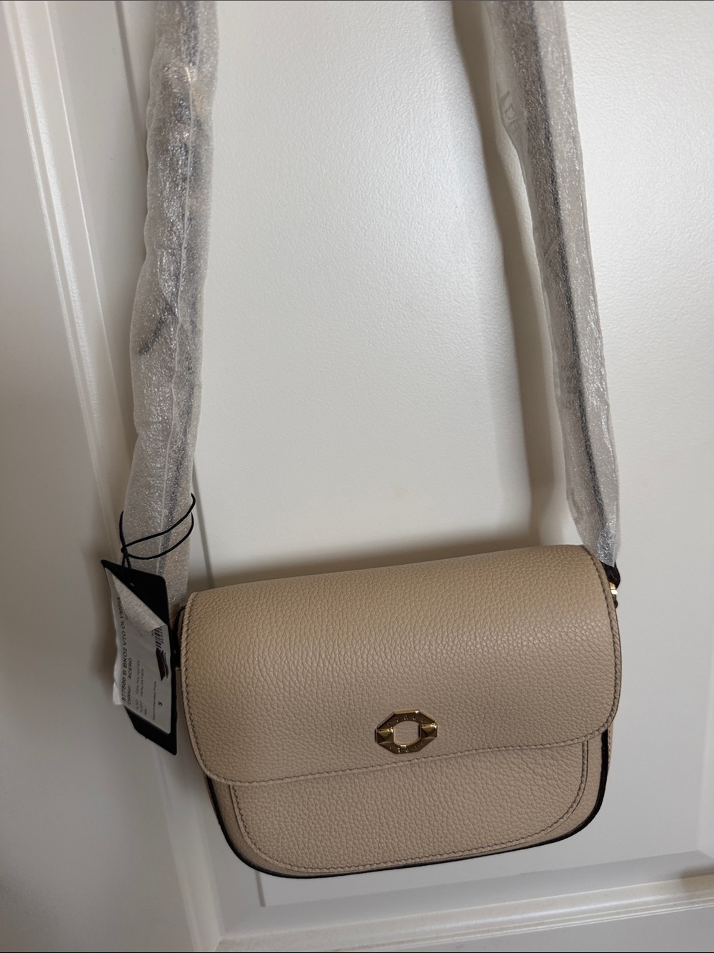 Furla: Women’s Cream Crossbody Bag - Classic Saddle Style - Picture 3 of 5